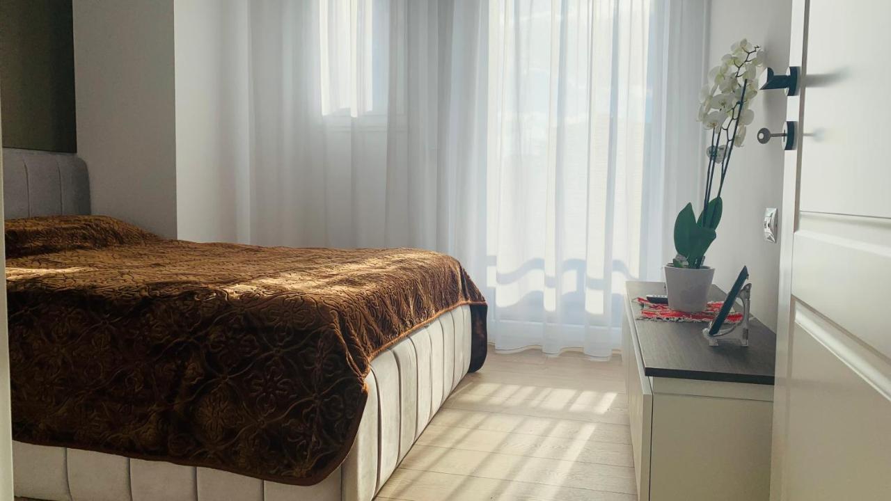 Proper Central Apartment Tiranë Eksteriør bilde