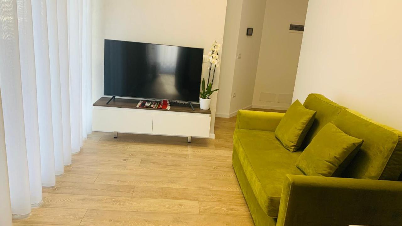 Proper Central Apartment Tiranë Eksteriør bilde